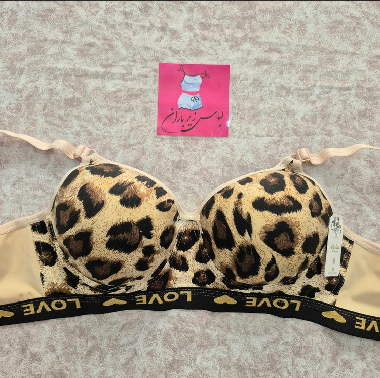 نمای داخلی سوتین پلنگی بدون فنر